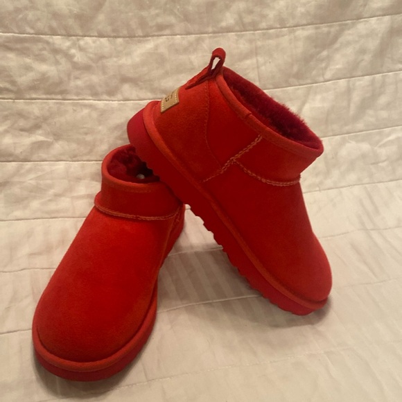 Ugg Short boots - Picture 1 of 5